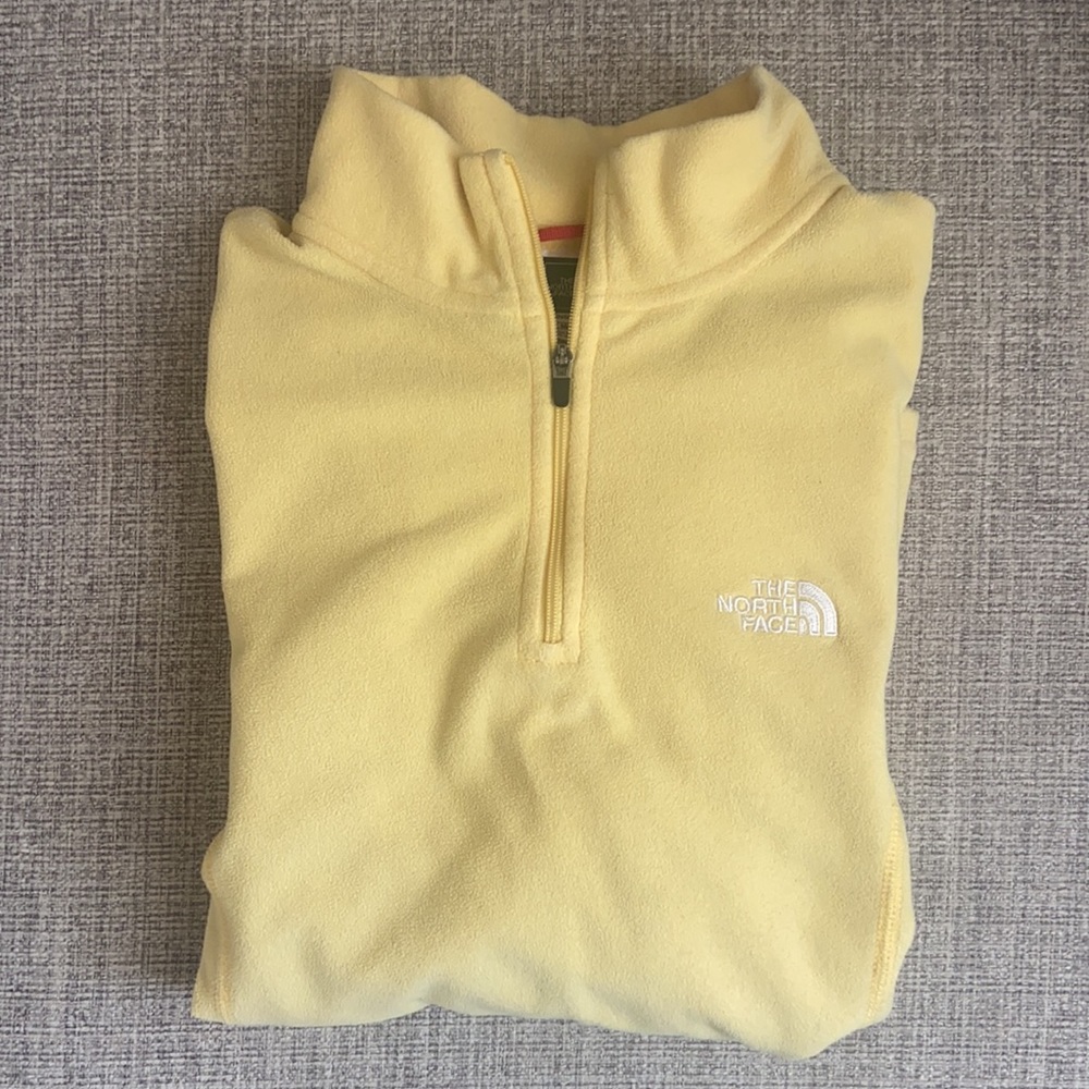 The North Face women’s yellow fleece pullover M TKA 100